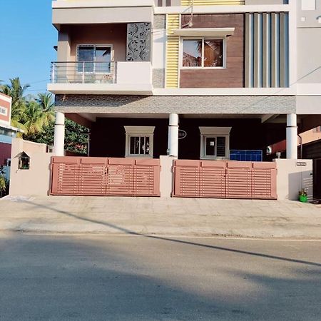 Luxury Home In Vadavalli 코임바토르 외부 사진